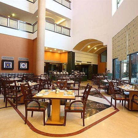 Katriya De Royal Hotel Hyderabad Exterior foto