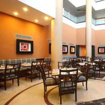 Katriya De Royal Hotel Hyderabad Exterior foto